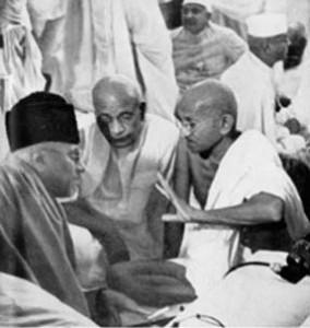 Maulana Azad, Sardar Patel and Gandhiji