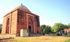 Lal Gumbad