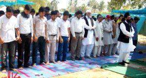 Shia Sunni praying together. Except Haj this is a rare site. Photo courtesy: Jafria News